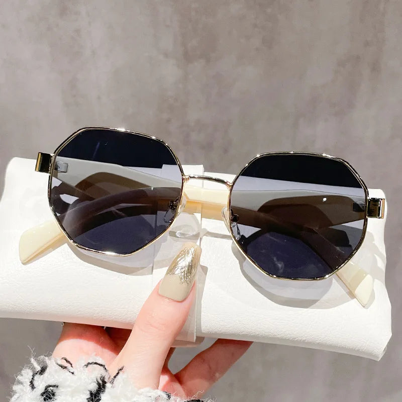 New Retro Sunglasses Women Fashion Polygonal Metal Frame