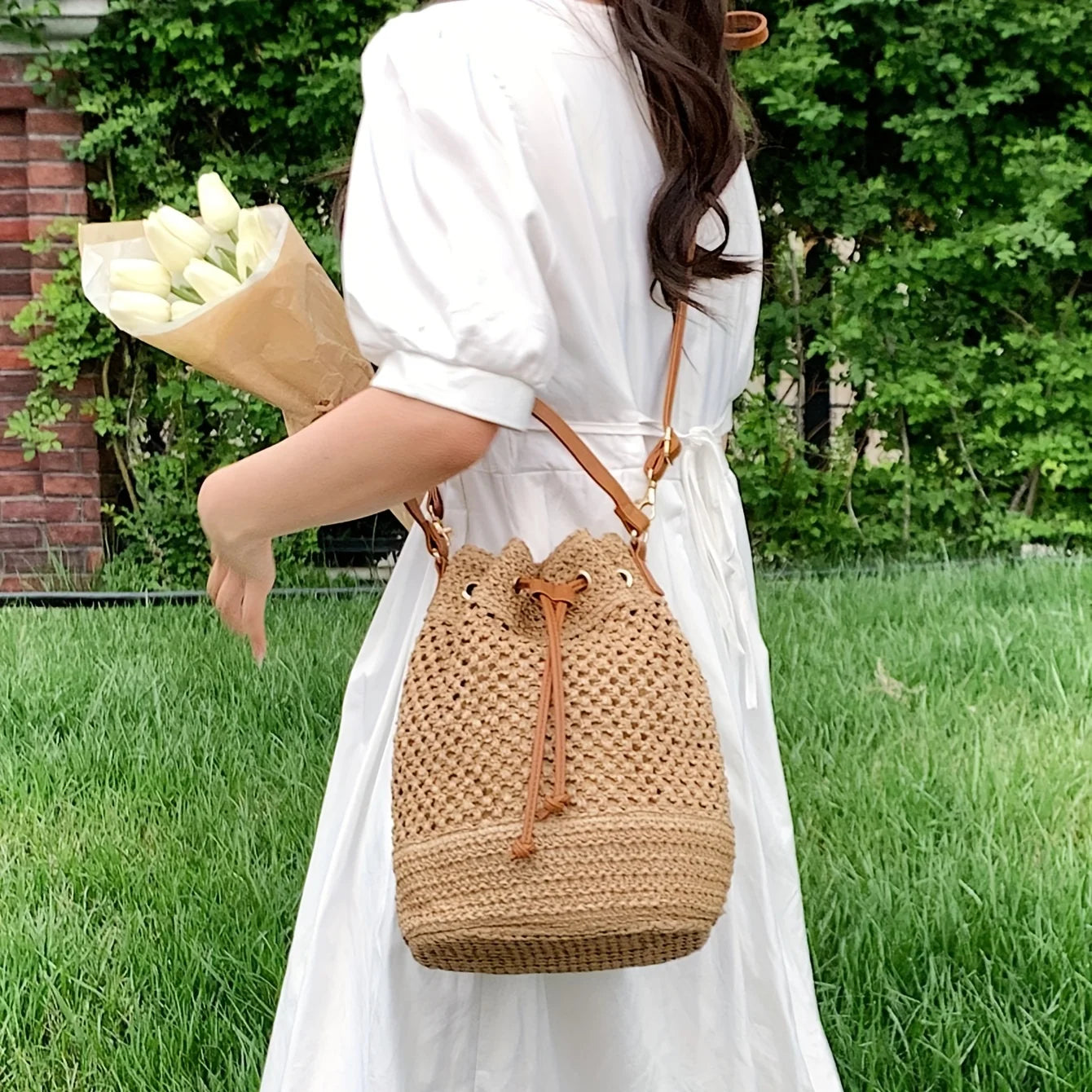 Vibrant Braided Straw Bucket Bag Lightweight
