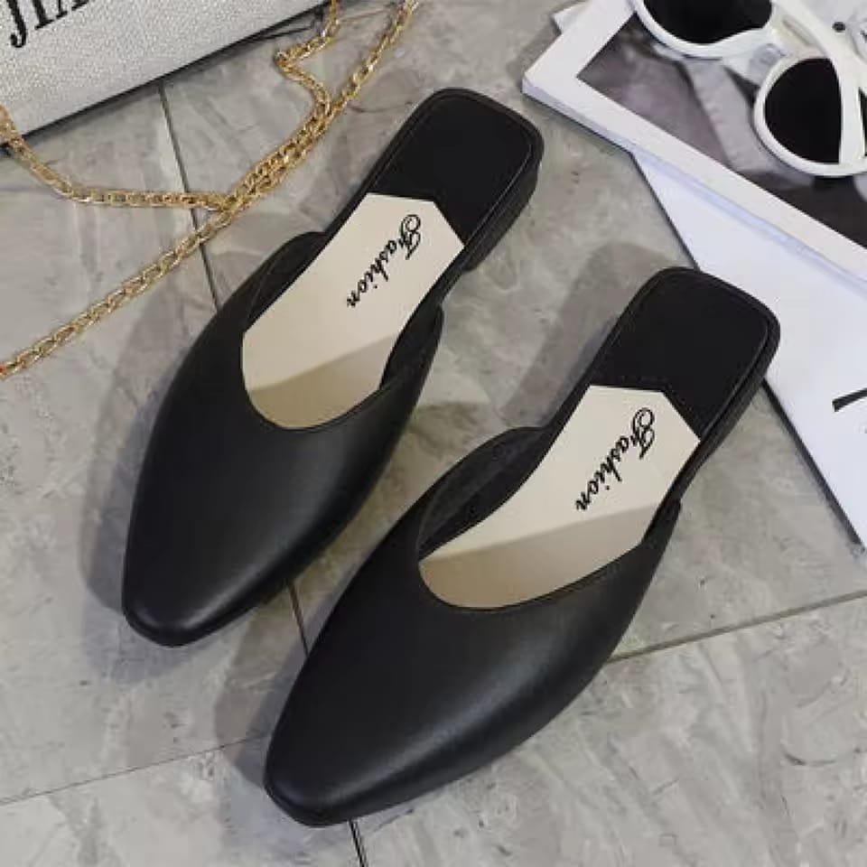 Outdoor Flat Low-heeled Slip-on Lazy Sandals